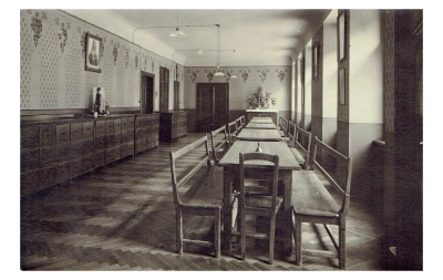 Veronika Sandtmannová | 19.8.2025

Upravit
Střední odborná škola sociální svaté Zdislavy
adresa
Ječná 33,Praha 2, 120 00
sekretariát školy
tel: 224 942 179,777 142 783
ústředna - vrátnice školy
tel: 224 941 578
web: https://sossjecna.cz/
e-mail: info@sossjecna.cz

ICO: 45768561
bankovní spojení: 100 287 037/0300
datová schránka: badmczx
zřizovatel
Česká provincie Kongregace Dcer Božské Lásky
Rooseveltova 47 Opava, 746 01

web: dcerybozskelasky.webnode.cz
e-mail: sekretarka@kongregacefdc.cz
ředitel
PhDr. et Mgr. Patrik Burda, MBA
tel: 733 795 707
e-mail: patrik.burda@sossjecna.cz
statutární zástupkyně ředitele
Mgr. Martina Paclíková
tel: 733 795 788
e-mail: martina.paclikova@sossjecna.cz
zástupkyně ředitele
PhDr. Lenka Tuzarová
tel: 777 142 783
e-mail: lenka.tuzarova@sossjecna.cz
pověřenec GDPR
Pavel Havránek
tel: 732 278 3081
e-mail: havranek@gdprgov.cz
ID datové schránky: 2v7awpy
Všechny kontakty
Bakaláři
Všechna práva vyhrazena. Copyright © 2025 | Mapa stránek | Kontakty | Přihlásit | Prohlášení o přístupnosti | Pravidla COOKIES | GDPR
Navrhnuto, vyrobeno a provozováno společností Web Školy Services



Pracovna chovanek Mariánského ústavu