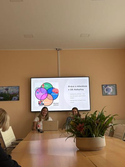 Projektový den v domově pro seniory v Kobylisích