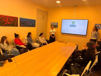 Projektový den v domově pro seniory v Kobylisích - 4. SČ