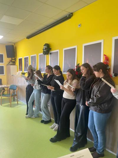 Projektový den v domově pro seniory v Kobylisích - 4. SČ